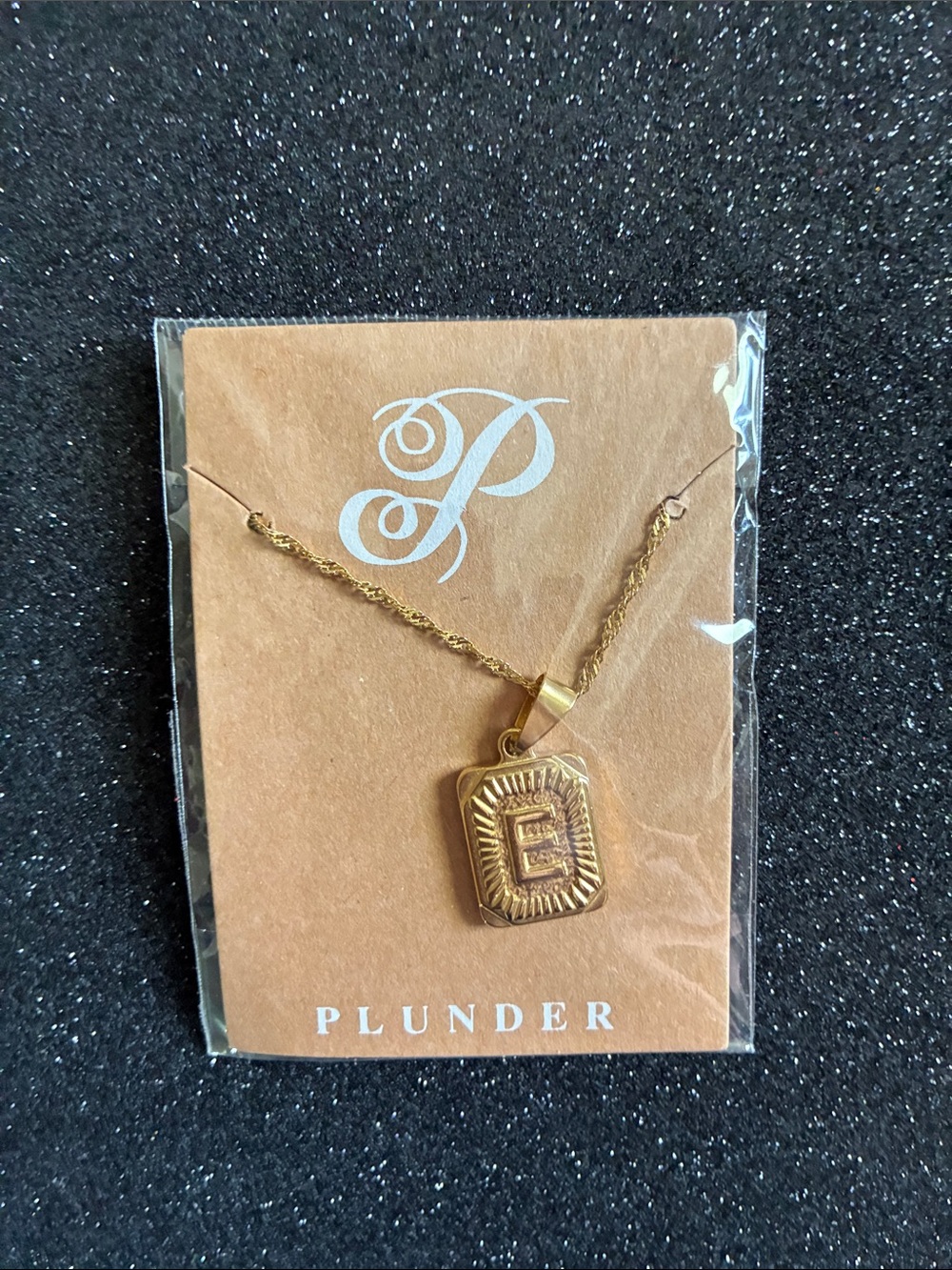 Plunder Gold Rectangular Initial E Pendant Necklace